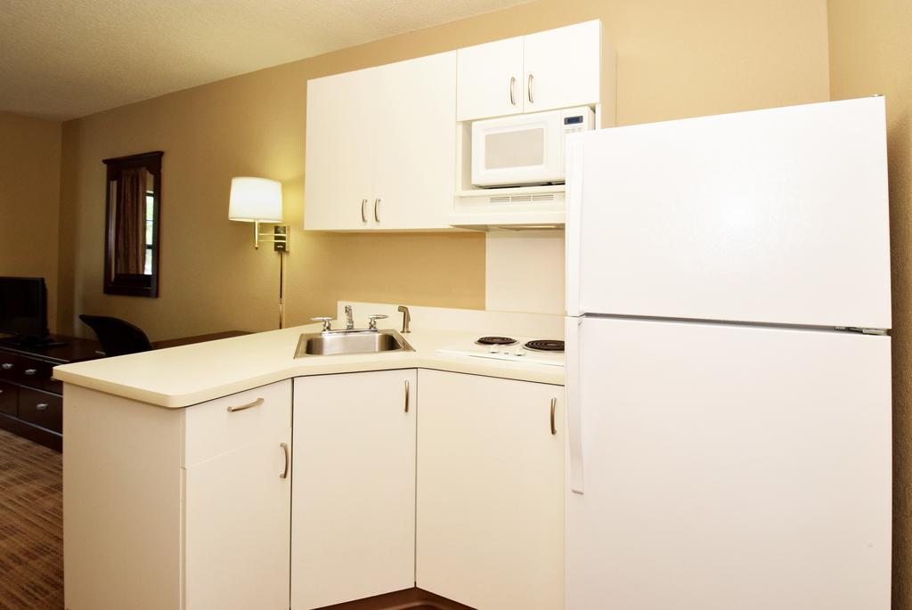 Extended Stay America Suites - Minneapolis - Maple Grove Bagian luar foto